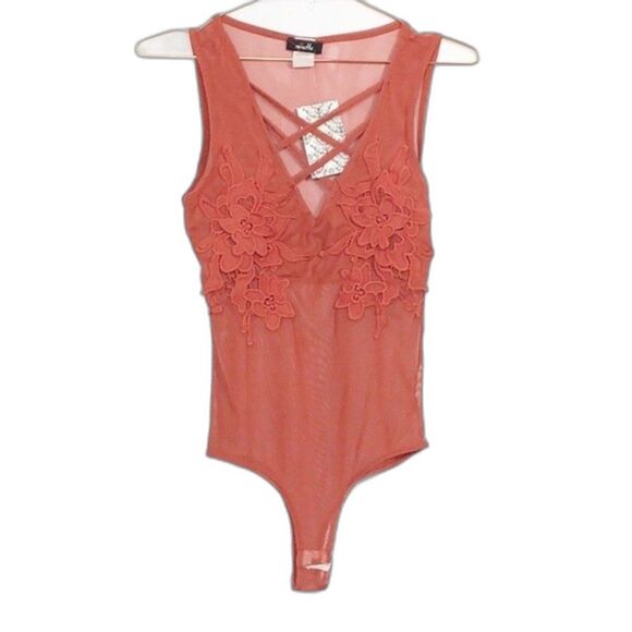 ASOS Mimicks Sleeveless Floral Lace Embroidered Sleeveless Bodysuit NWT Medium - Picture 1 of 7